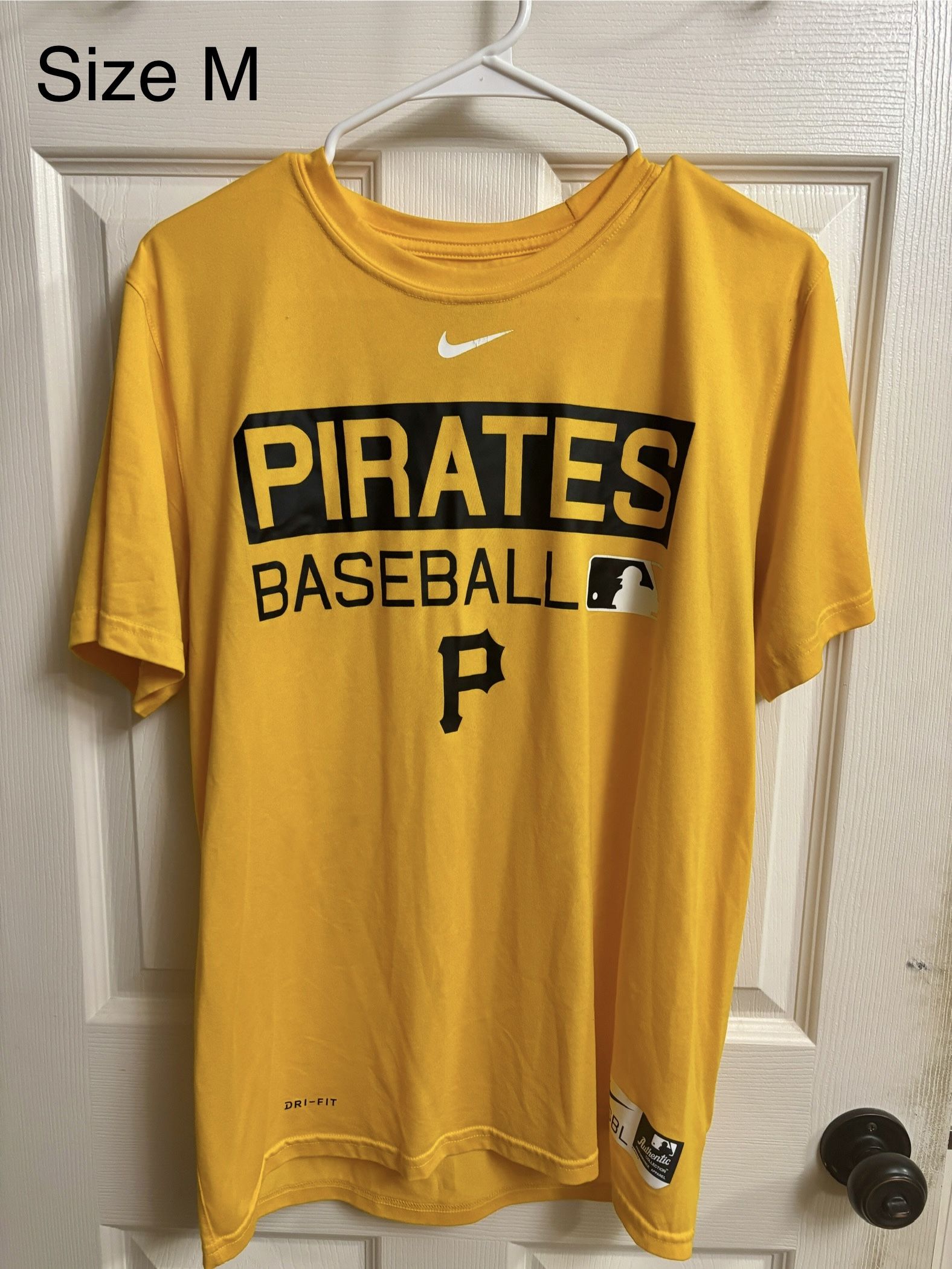 Pittsburgh pirates Shirt Size M