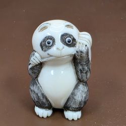 Japanese Netsuke Fine Panda Carving 