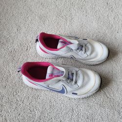 Nike Snickers Size 3Y