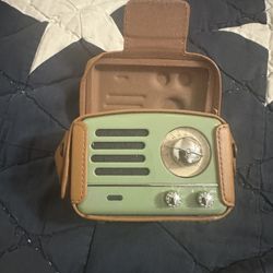 MUZEN OTR Metal FM Radio Compatible Bluetooth Speaker Green MW-2AIGR