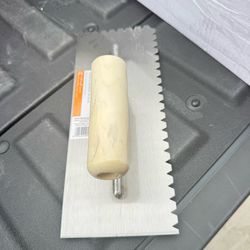 ROBERTS 1/4 in. Flat Top V-Notch Pro Wood hooring Irowel with wood Handle
