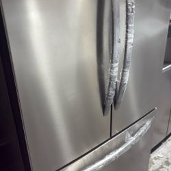 Frigidaire French Door Refrigerator 