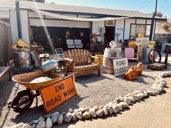 Vintage & Antique Furniture & Home Decor