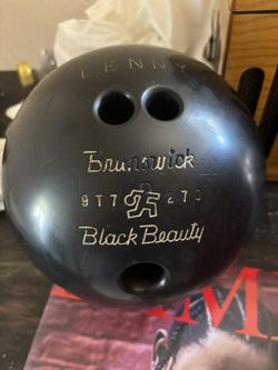Bowling Ball Brunswick Black Beauty