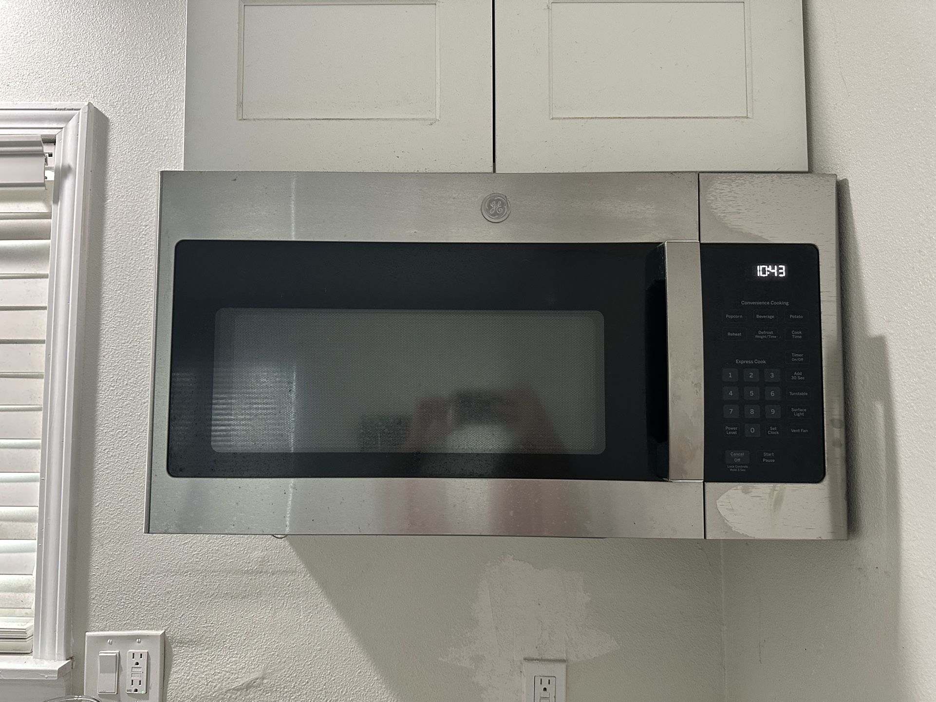 GE Over The Stove Microwave