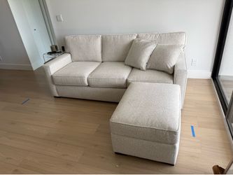 Sleeper Sofa & Ottoman Macys Radley)
