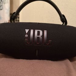 JBL CHARGE 6