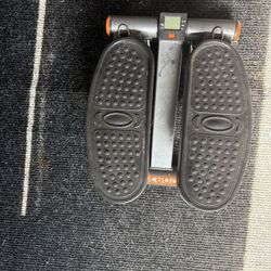  Compact Mini Stepper – Great Condition!