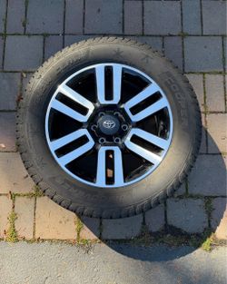 Set of Four Toyota 4Runner Alloy Wheel with Cooper Discoverer Snow Claw Tire