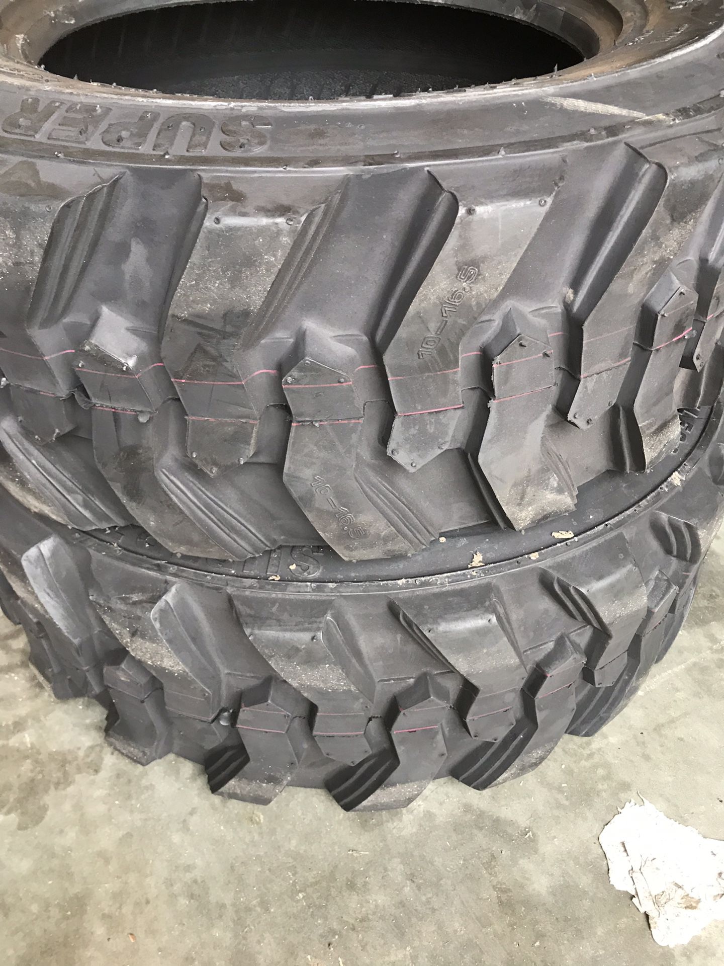 4x10-16.5 12 ply skid steer tire $420