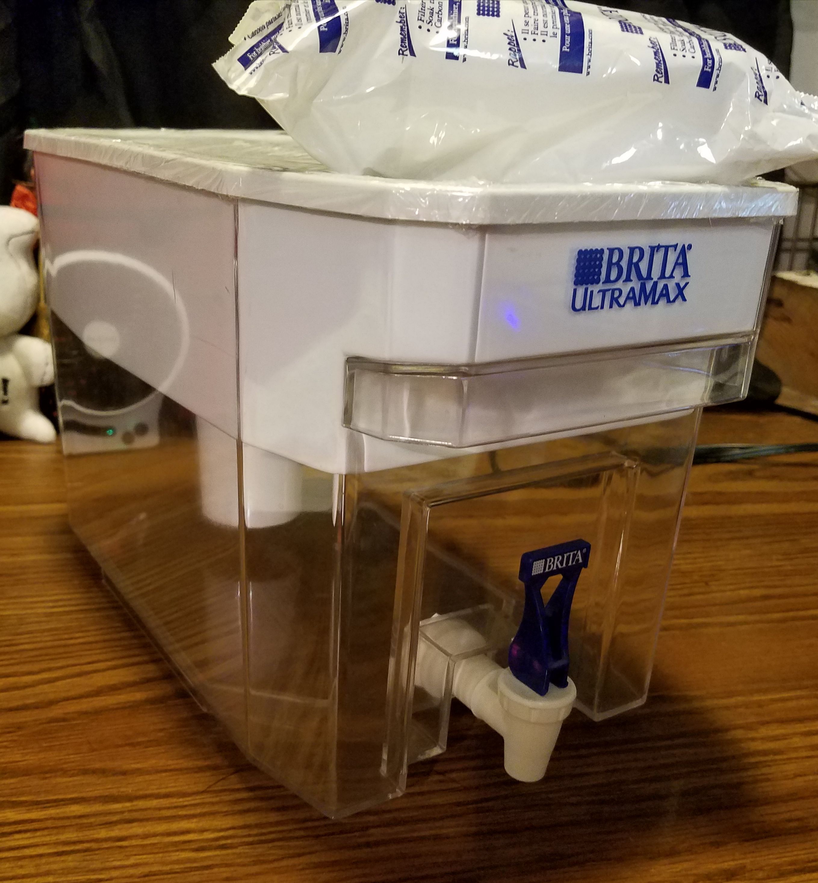 Brita ultramax water filter pitcher with filter