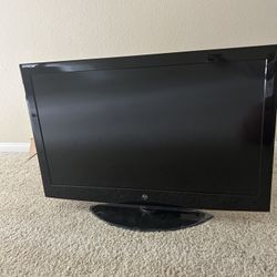 32 Inch TV