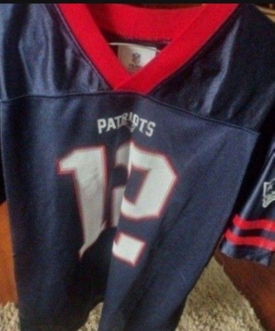 New England Patriots Tom Brady #12 NFL Jersey Size XL Youth