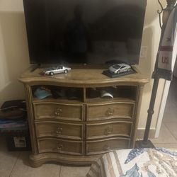 5 Piece King Size Bedroom Set