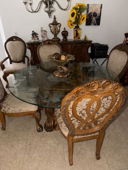 Dinning table