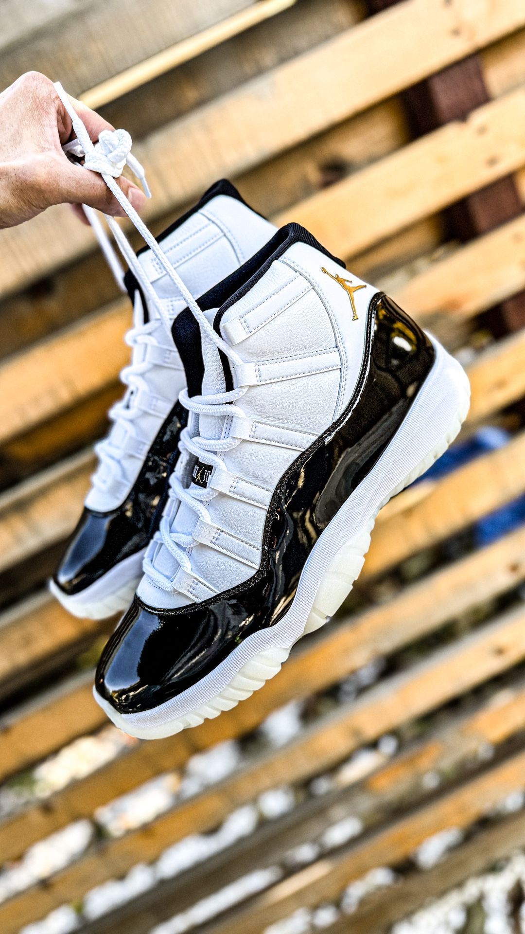 Jordan 11 DMP Defining Moments Gratitude Size 6Y & 12