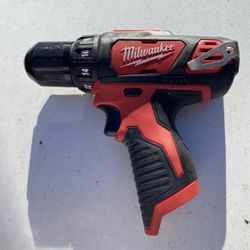 Milwaukee M12 Drill