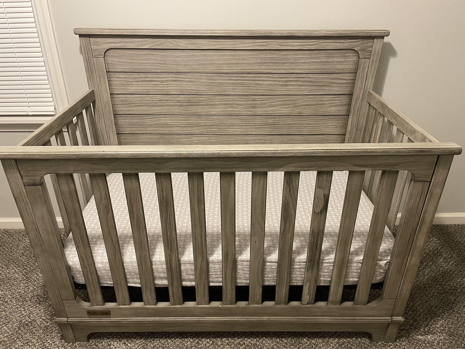 Slumbertime Baby Crib W/ Mattress