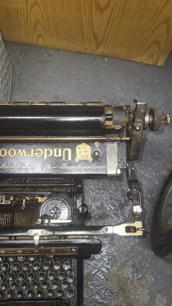 Antique Typewriter 