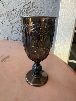 Set of 4 plastic Dark Smoke Glass Goblet with Embossed Design