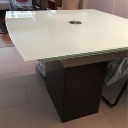 QUARATEO BLACK GRANITE DINNING TABLE WITH GLASS