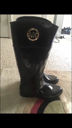 Michael kors boots