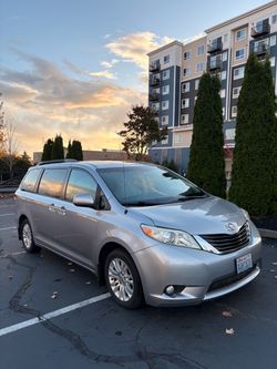 2012 Toyota Sienna XLE - Excellent Condition