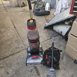 Price Is Firm.. Bissell Pet Carpet Shampooer Steamer