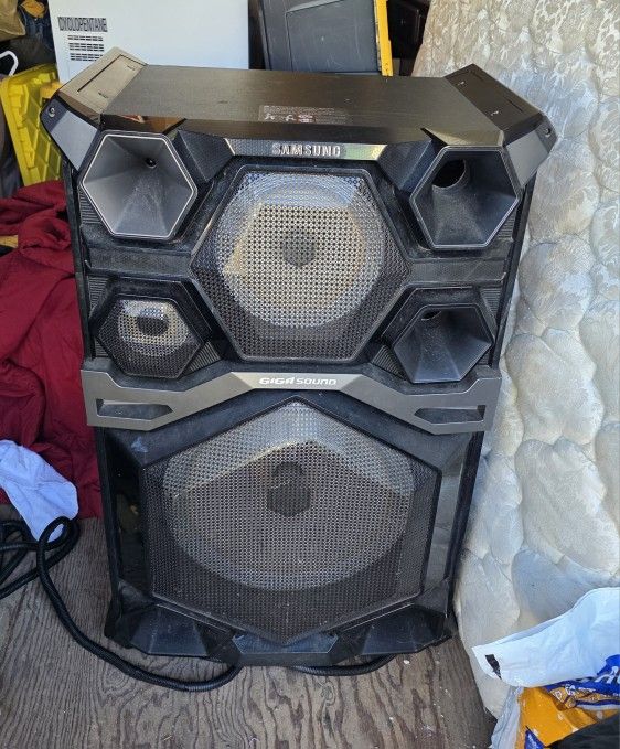 SAMSUNG PS JS9500 GIGA SOUND LIGHT DISPLAY SPEAKERS 9500 PAIR * PICK UP ONLY