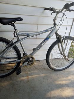 MOTIV Aluminum bike