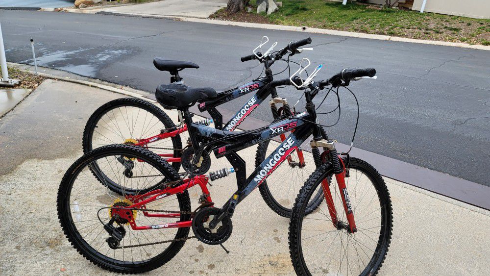 2 Mt Bikes, Helmets, Lights, Racks, Lock, Bell Bike Repair Kit, Tire Tubes,gel Seat Cover