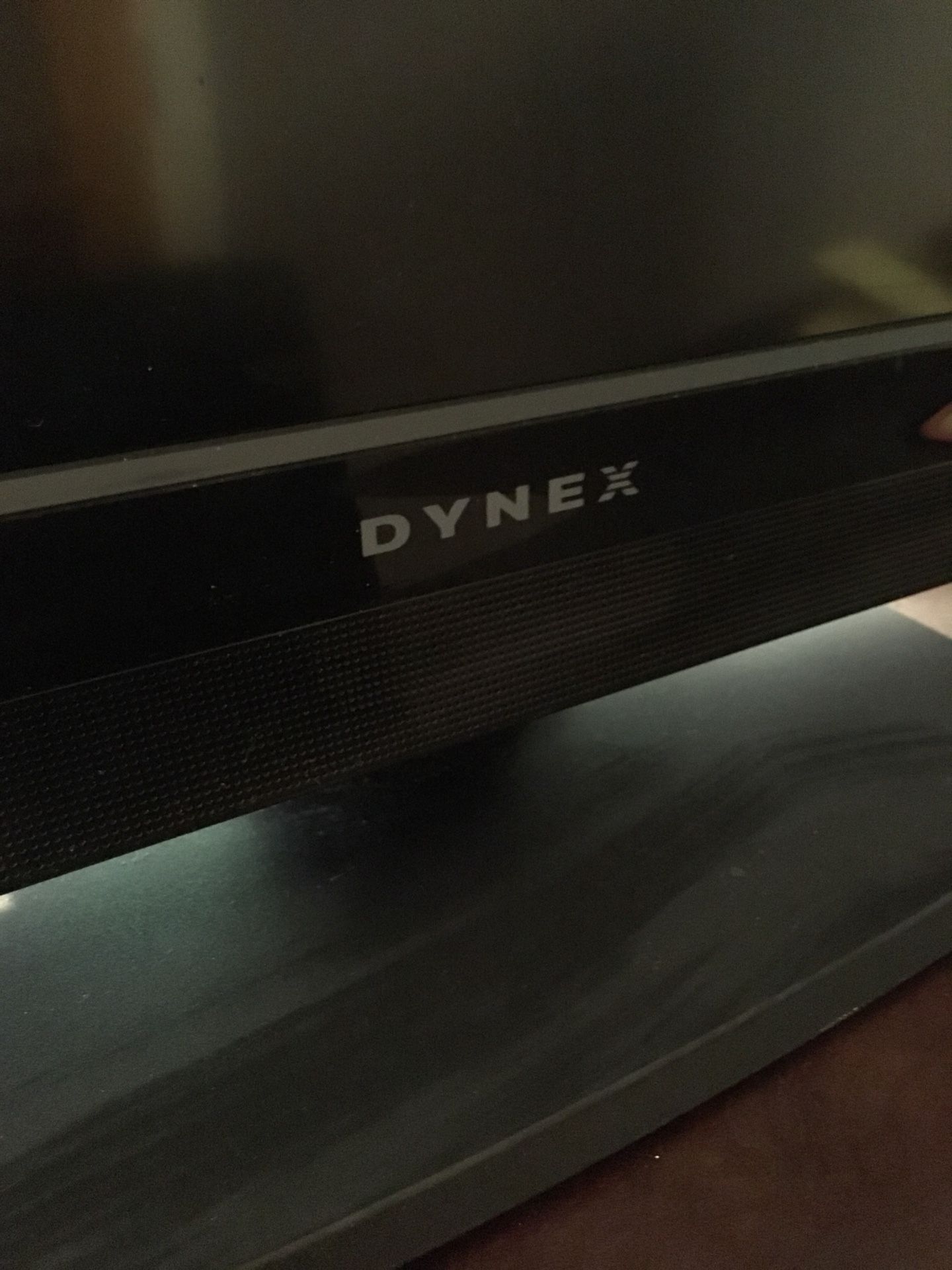 32” DYNEX TV