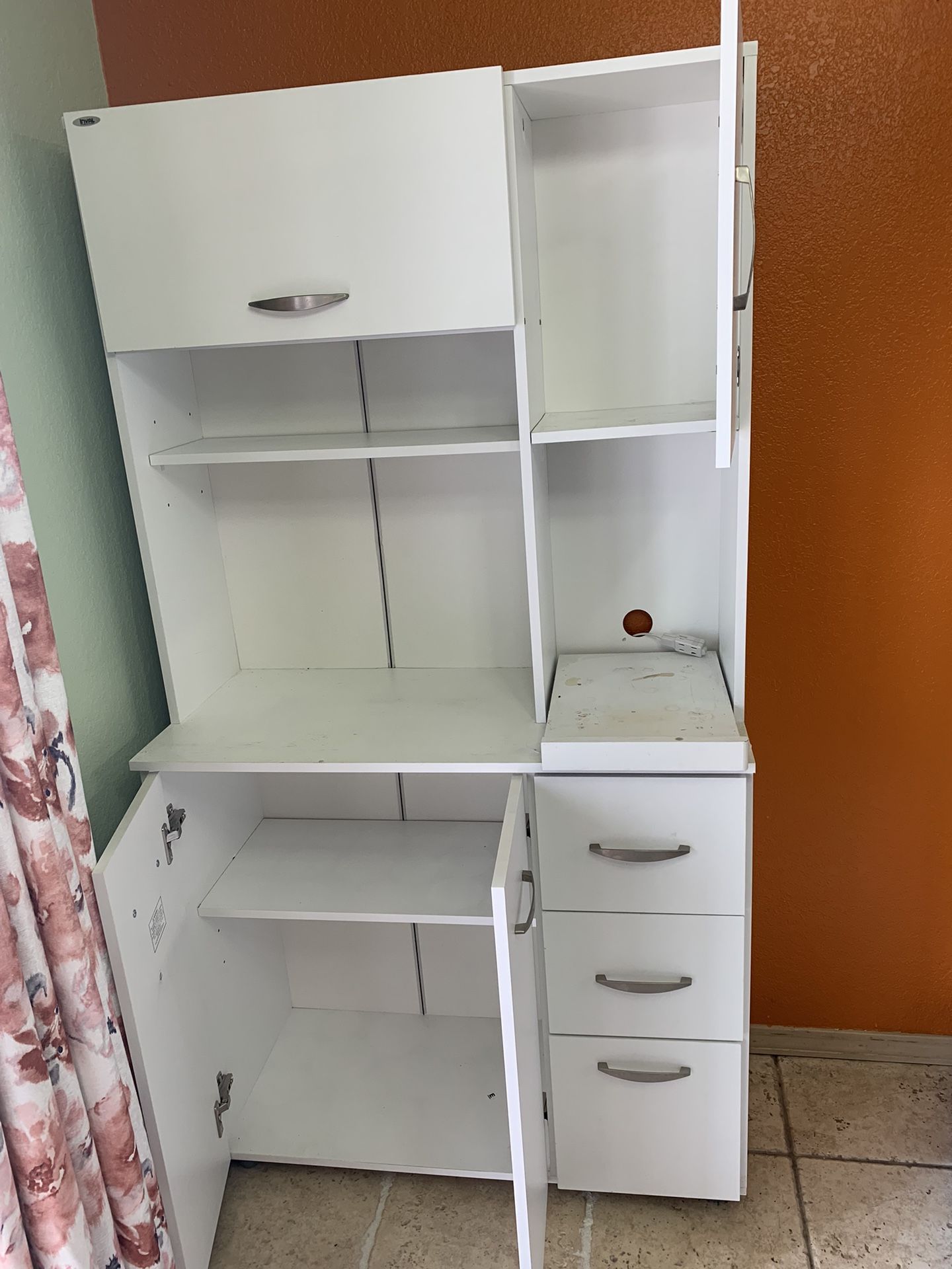 Kitchen Hutch for Sale in WA OfferUp