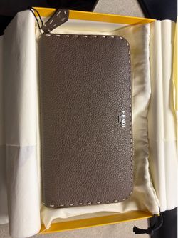 Fendi Zip Around Peekaboo Selleria Wallet