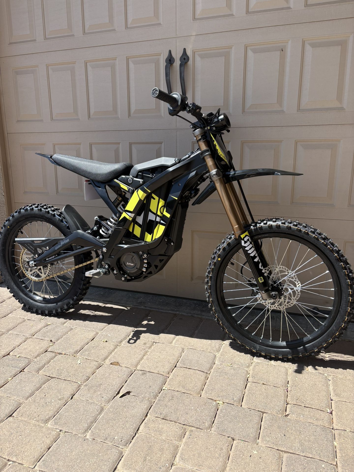 2025 Surron Light Bee 🐝 BRAND NEW, no trades