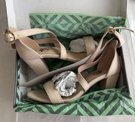 Women’s High Heel Shoe Size 9