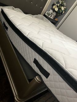 Queen mattress