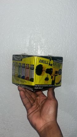 Drill brush attachment