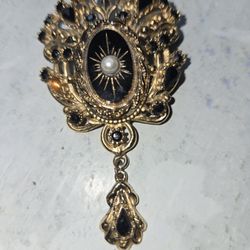 Trauerschmuck-Brosche with Black Stones Historicism