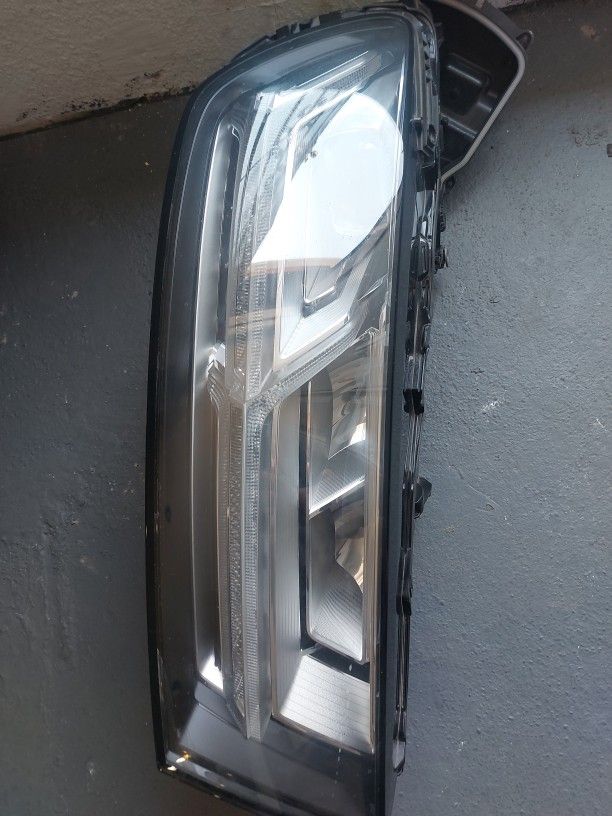 2018 AUDI Q7 RIGHT HEADLIGHT