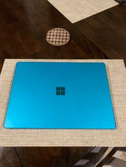 7th Gen i5 Surface Touch screen laptop with Hard protective cover