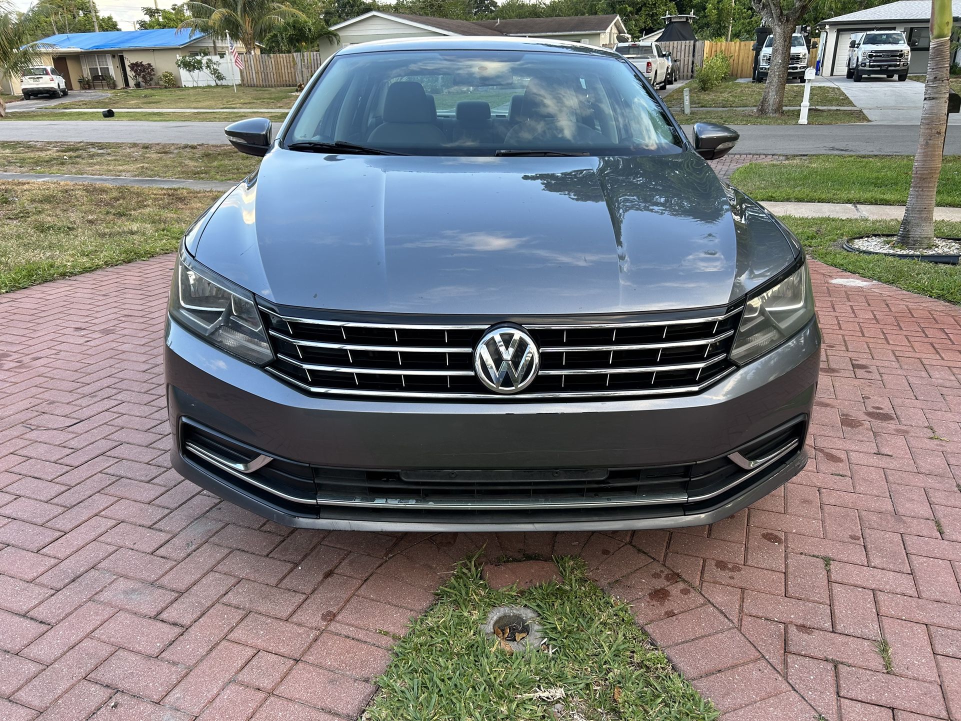 2016 Volkswagen Passat