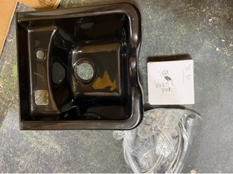 Omysalon shampoo bowl 📍$60
