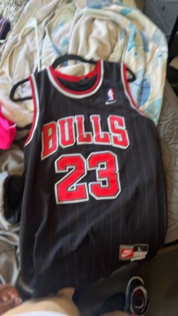 Micheal Jordan bulls jersey