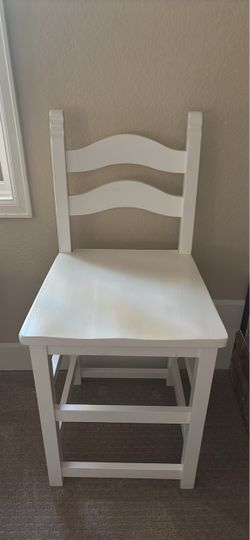 2 White Wood Counter Height Bar Stool