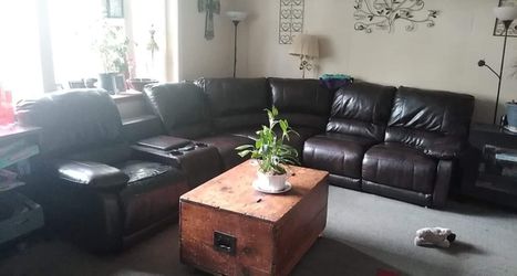 Couch With Reclining Chairs