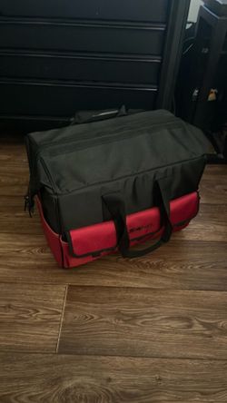 Snap on wheeled bag