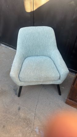 Gabinete mesa y silla