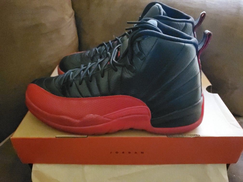 Jordan 12 flu game size 10