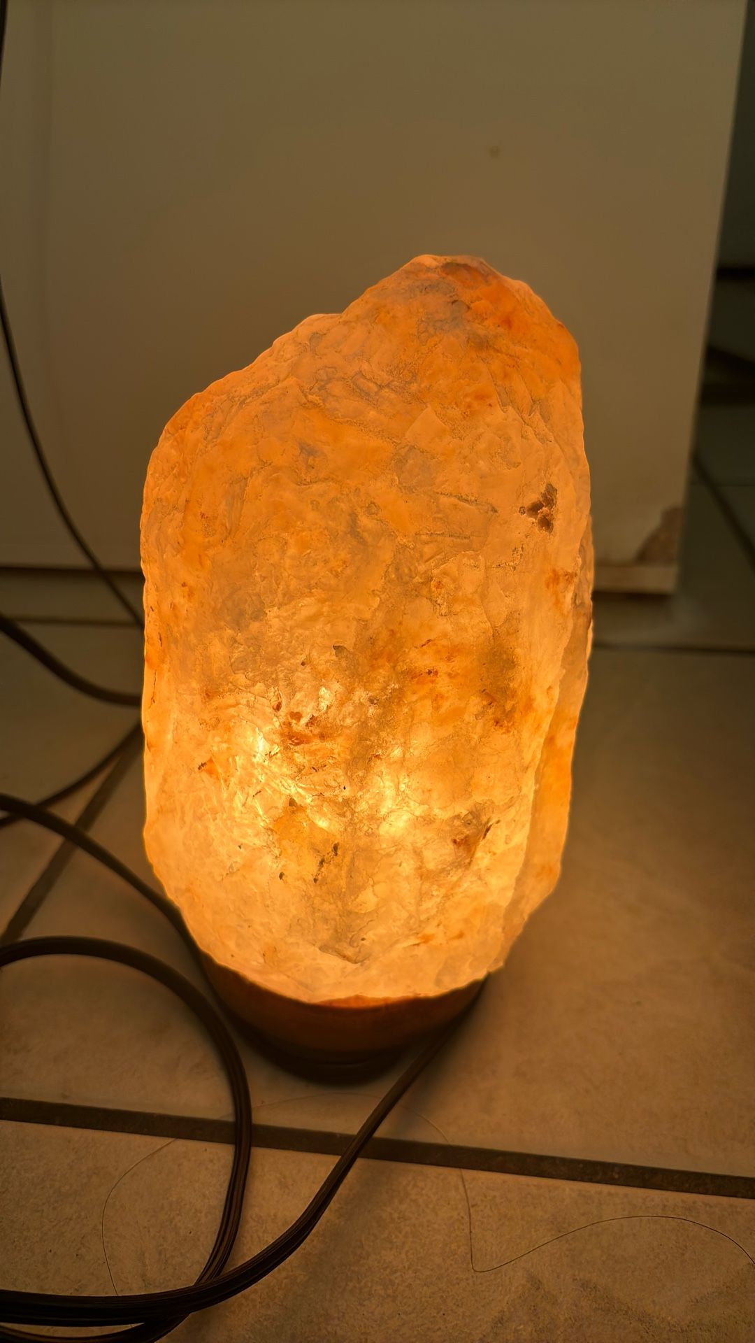 Salt rock lamp